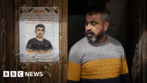 Imagini care șochează: Un băiat palestinian de 14 ani împușcat în Cisiordania, soldați rămânând în jur în timp ce acesta sângera până la moarte