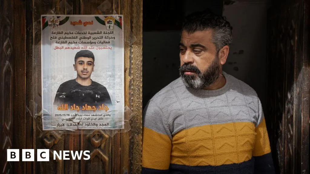 Imagini care șochează: Un băiat palestinian de 14 ani împușcat în Cisiordania, soldați rămânând în jur în timp ce acesta sângera până la moarte