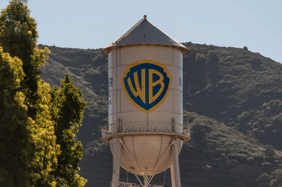 Netflix renunță la oferta pentru Warner Bros., deschizând calea pentru preluarea de către Paramount
