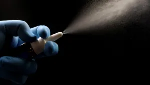 Un vaccin nazal blochează infectarea cu H5N1 în faza inițială și ar putea reduce riscul de transmitere