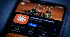 Claude, agentul AI al Anthropic, primește acces la computerele utilizatorilor pentru a îndeplini sarcini automatizate