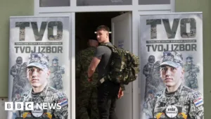 Croaţia reintroduce serviciul militar obligatoriu: sute de adolescenţi s-au prezentat la unităţi