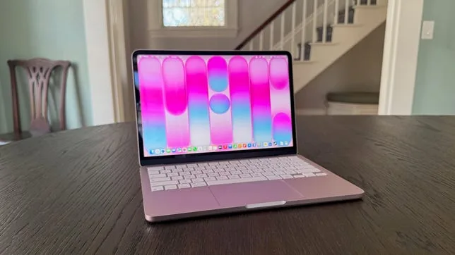 MacBook Neo — un Mac accesibil aproape perfect, dar fără Touch ID