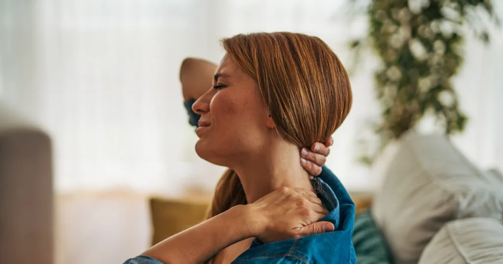 Nervul comprimat: semnele pe care corpul le trimite și ce puteți face pentru recuperare