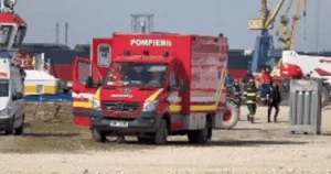 Operaţiuni de căutare continuă după scufundarea remorcherului Astana în Portul Midia