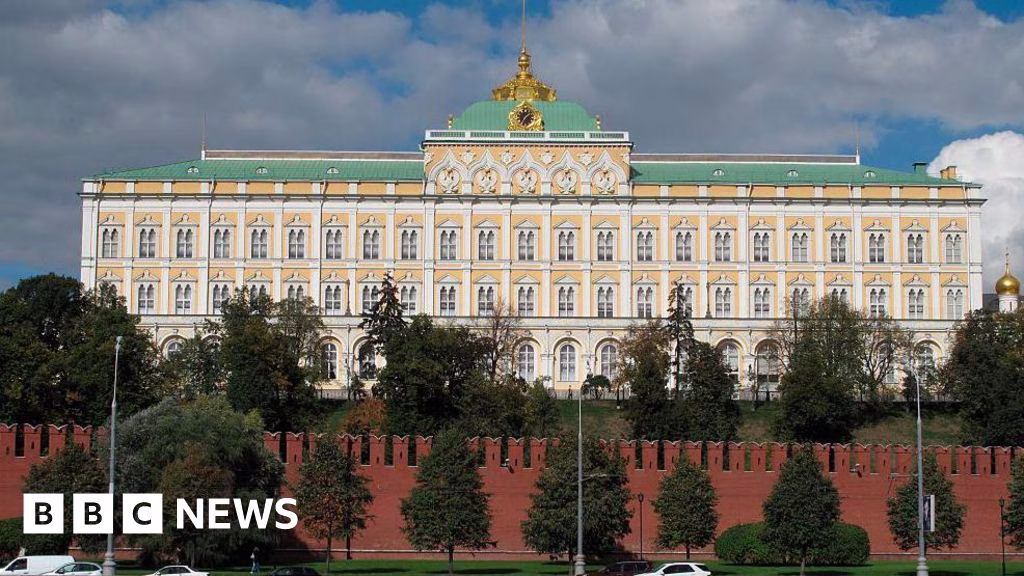 Rusia expulzează un diplomat britanic, acuzat de spionaj; Londra respinge acuzațiile drept „absurde”