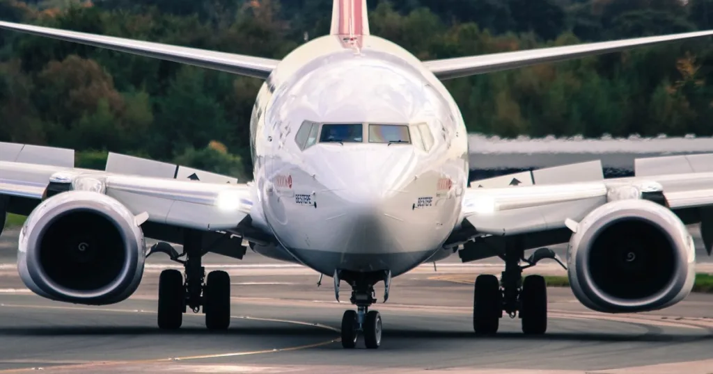 TAROM a vândut toate cele patru Boeinguri 737-700NG. Primul aparat a părăsit deja România
