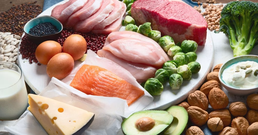 Alimente cotidiene care oferă mai multe proteine decât un ou: ce alternative să incluzi în meniul zilnic