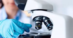 O enzimă din metabolismul grăsimilor ar putea deschide o nouă cale în tratamentul bolii Parkinson