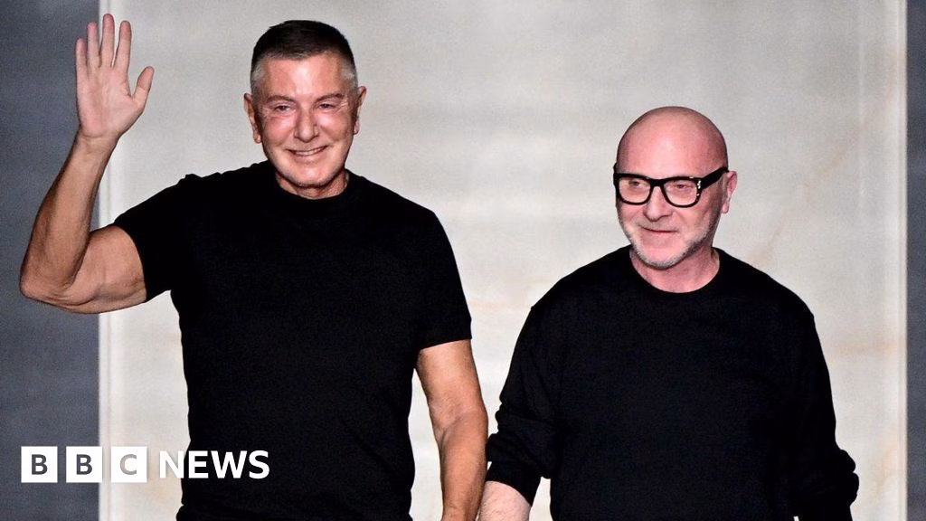 Stefano Gabbana părăsește funcția de președinte al Dolce & Gabbana în contextul unei datorii semnificative